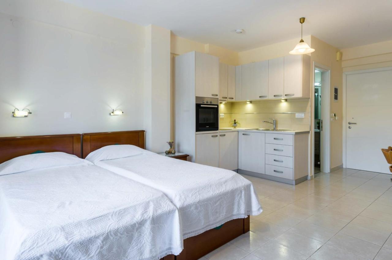 Rouchotas Apartments Argostoli  Esterno foto