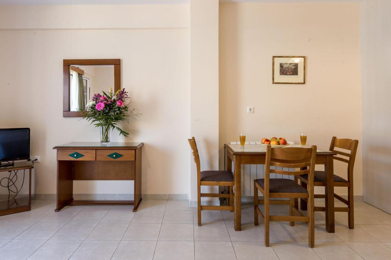 Rouchotas Apartments Argostoli  Esterno foto