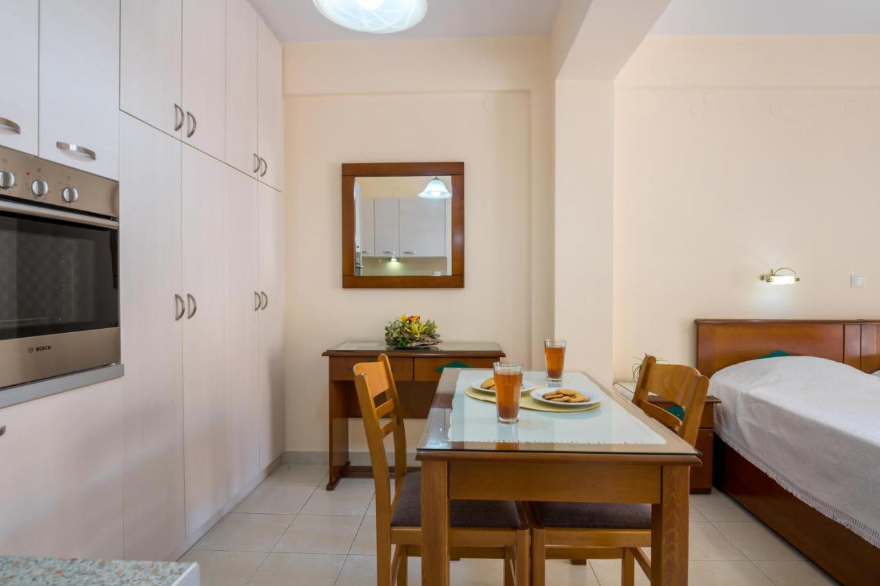 Rouchotas Apartments Argostoli  Esterno foto