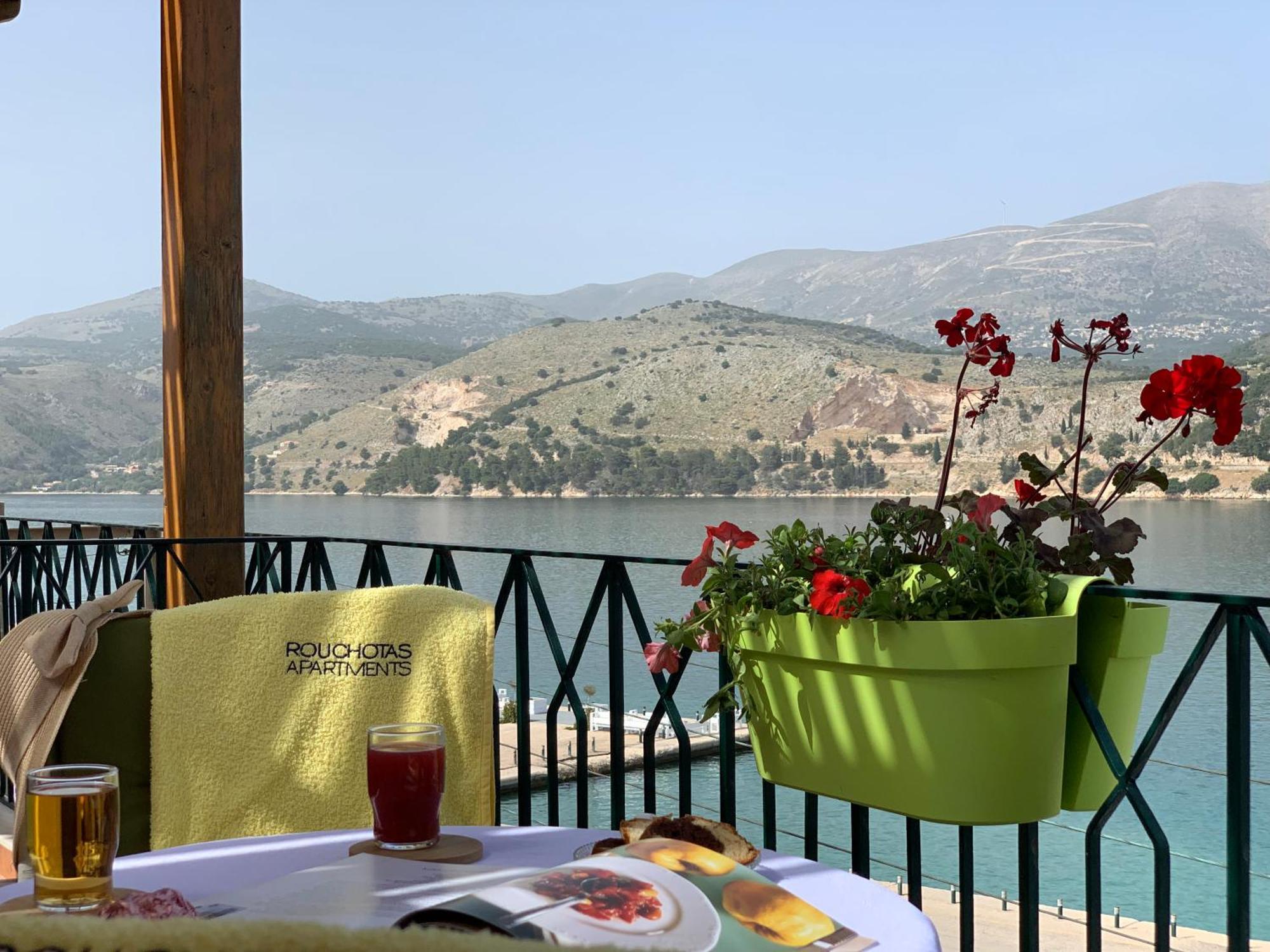 Rouchotas Apartments Argostoli  Esterno foto